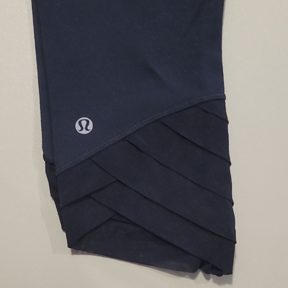 Lululemon Black 3/4 Leggings with Ruffle Detail